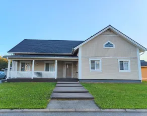 The Sunny Villa – Space for the whole group - Image 2