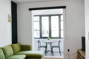 Photographer's Studio - Image 2