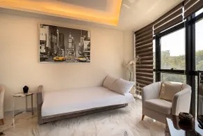 Suite 305, Empyrean Luxury Suites - Image 4