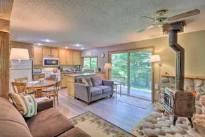 Creekside Adventure Cabin: Big Creek+Hot Tub+EV - Image 4