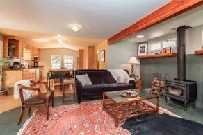 Your Spacious Escape: Creek, Pool, Sauna, Hot Tub - Image 4