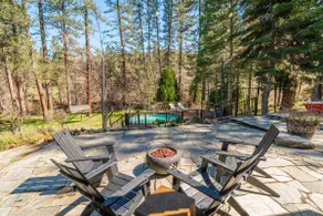Your Spacious Escape: Creek, Pool, Sauna, Hot Tub - Image 5