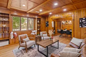 Waterfront & Hot Tub! 4 BR/4 BA - Central Location - Image 3