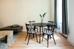 Vince Design Apartment - Image 5