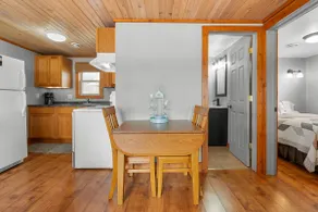 The Eagles Roost Resort & Marina: Cabin 9 - Image 5
