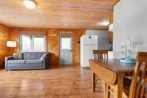 The Eagles Roost Resort & Marina: Cabin 9 - Image 4