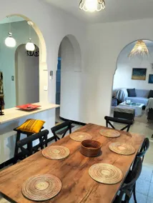Nice first floor between the sea & the cliff - Image 2