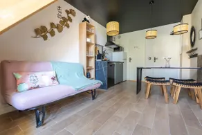T2 Cocoon, 4 people Air conditioning – Marseille, stadium 15 min away - Image 4