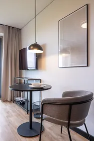Cozy modern studio apartment with gym - Image 4