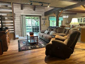 Lake Lovers Paradise - Image 2