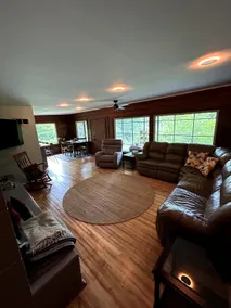 Mid-century retreat near Miami U - Image 3