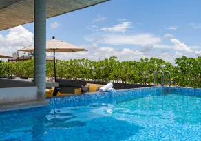 2 Pools + Laundry + Parking + Housekeeping - Image 1