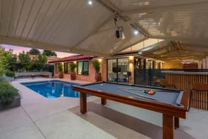5BRs and pool luxury home - Image 4