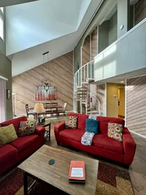 Modern 3BR+Loft Condo, Great Base for Yosemite - Image 3