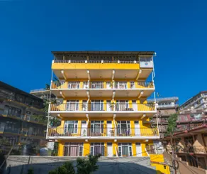 Entire Floor in Mcleodganj BnB | Bougainvillea - Image 2