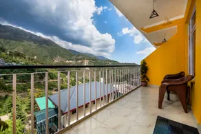 Entire Floor in Mcleodganj BnB | Bougainvillea - Image 4