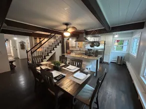 Spacious Lakefront Living Without the Noise - Image 5
