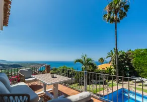 Villa mit Terrasse, beheiztem Pool und Garten | Meerblick - Image 2