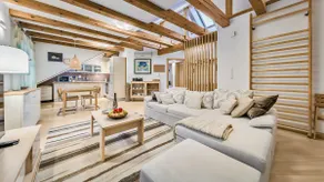 Relaxing Wooden Retreat in Zagreb - Image 3