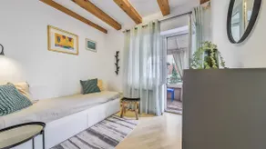 Relaxing Wooden Retreat in Zagreb - Image 5
