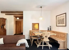 Beautiful apartment in the center of St. Moritz - Image 2