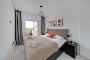 Cabo Roig 1 Bed Apt, vistas al mar, piscina comunitaria, diversión, comida y entretenimiento - Image 3