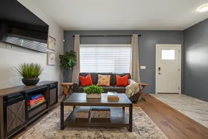 3BR w/Loft|Close to Shopping|Hospital - Image 5