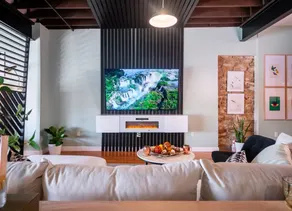 On Mass St • Stylish, Quiet & Super Cozy Stay - Image 2