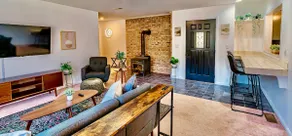 Private Escape | 17 Min to NRG | Grill | Huge Yard - Image 4