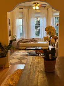 Large 3BR /2BA Duplex• King • Parking - Image 5