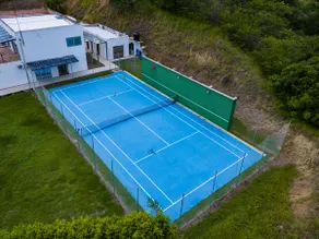 Modern property/tennis court/AC/BBQ/games - Image 2