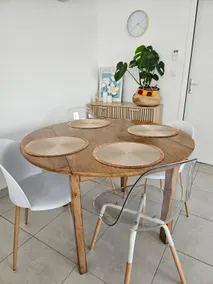 Beautifull house with parking and garden - Image 2