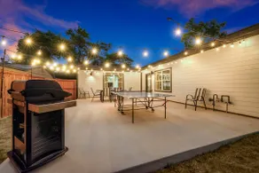 Pickleball-Basketball-Fire Pit-Ping Pong-12 Guests - Image 2