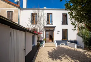 Townhouse near Station-Terrace-WIFI - Image 4