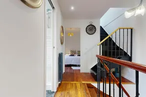 Townhouse near Station-Terrace-WIFI - Image 3