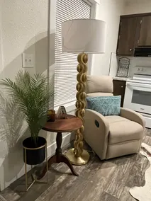 Adorable Tiny Home - Image 4