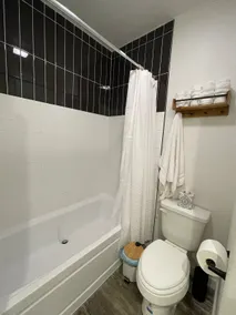 Adorable Tiny Home - Image 3