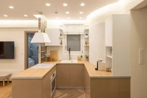 Studio Flat 21 at Evangelismos Metro STN - Image 5
