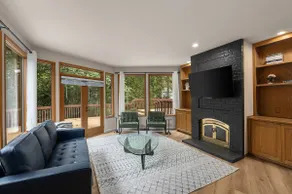 Luxury Issaquah Retreat, 6 Beds Sleeps 10, Family+ - Image 2
