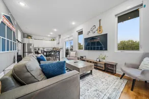 Private Rooftop, Karaoke FUN & More | Sleeps 10+ - Image 4