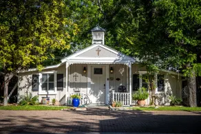 The Petite Chateau at Zink Haus: 2B/2B Downtown - Image 3