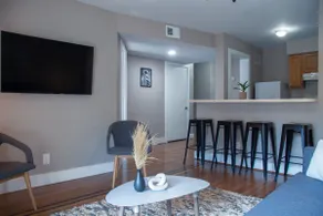 3BR The Montrose Collective B2, Walk to Food & Fun - Image 4