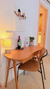 Quiet and charming loft by Kate - Image 2