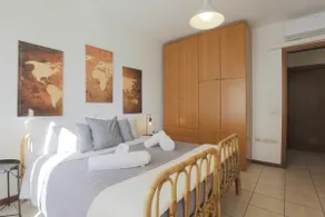 Elegant Domus: [4 min to Arena, private parking] - Image 4