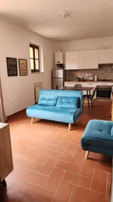 Beautiful 2 bedroom apartment with garden - Image 3