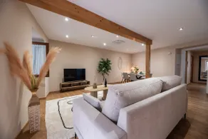 Blanca's Apartments, Sacra Apartment - Image 2