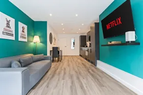 Seven Suites | Bright and Spacious Home | Book Now - Image 3