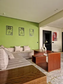 Refurbished studio with large terrace! - Image 3