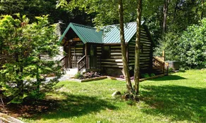 Cozy log cabin with hot tub in Markleysburg! - Image 2