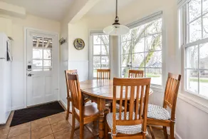 Parkside oasis: 3-Bed Home, walk to Big House - Image 5